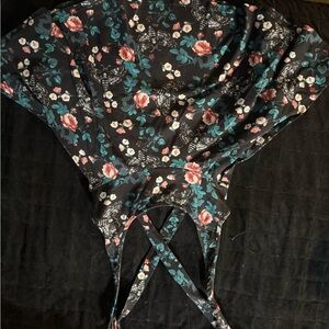 Floral Print pinafore skirt with Cross Back